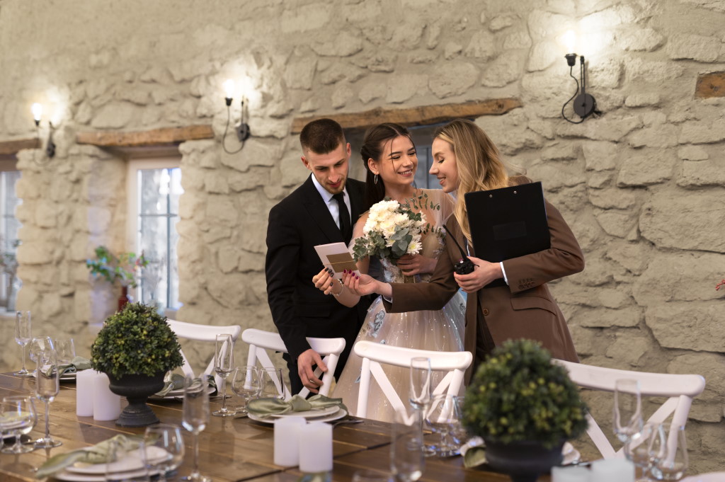 Hochzeitsplanerin im Einsatz